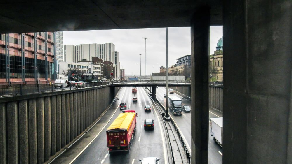Tırlar ve Kamyonlar İçin Yol Yasağı Saatleri